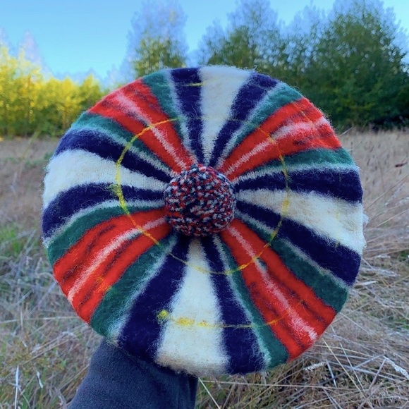 Antique 1960’s Dress Stewart Scotland Tartan Multicolor Wool Cap luxurious Hat - Picture 5 of 10